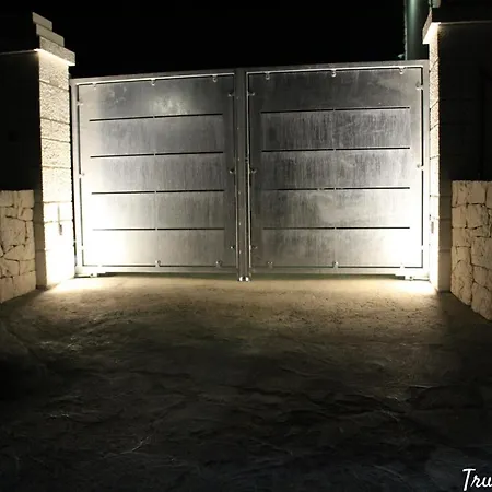 Trullo Petronella * Cisternino