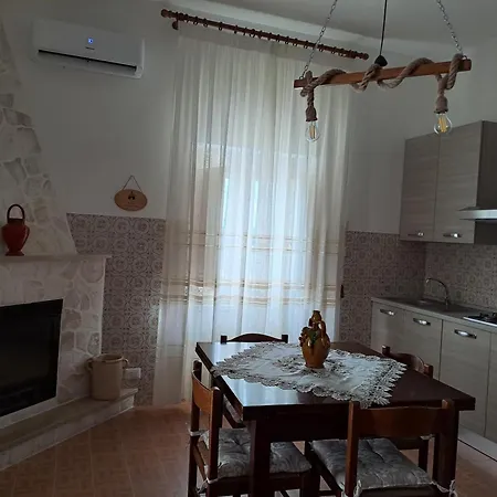 Holiday home Trullo Petronella