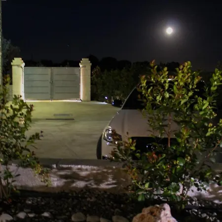 Trullo Petronella تْشيستيرنِنو